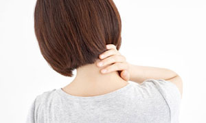 くび、肩の痛み